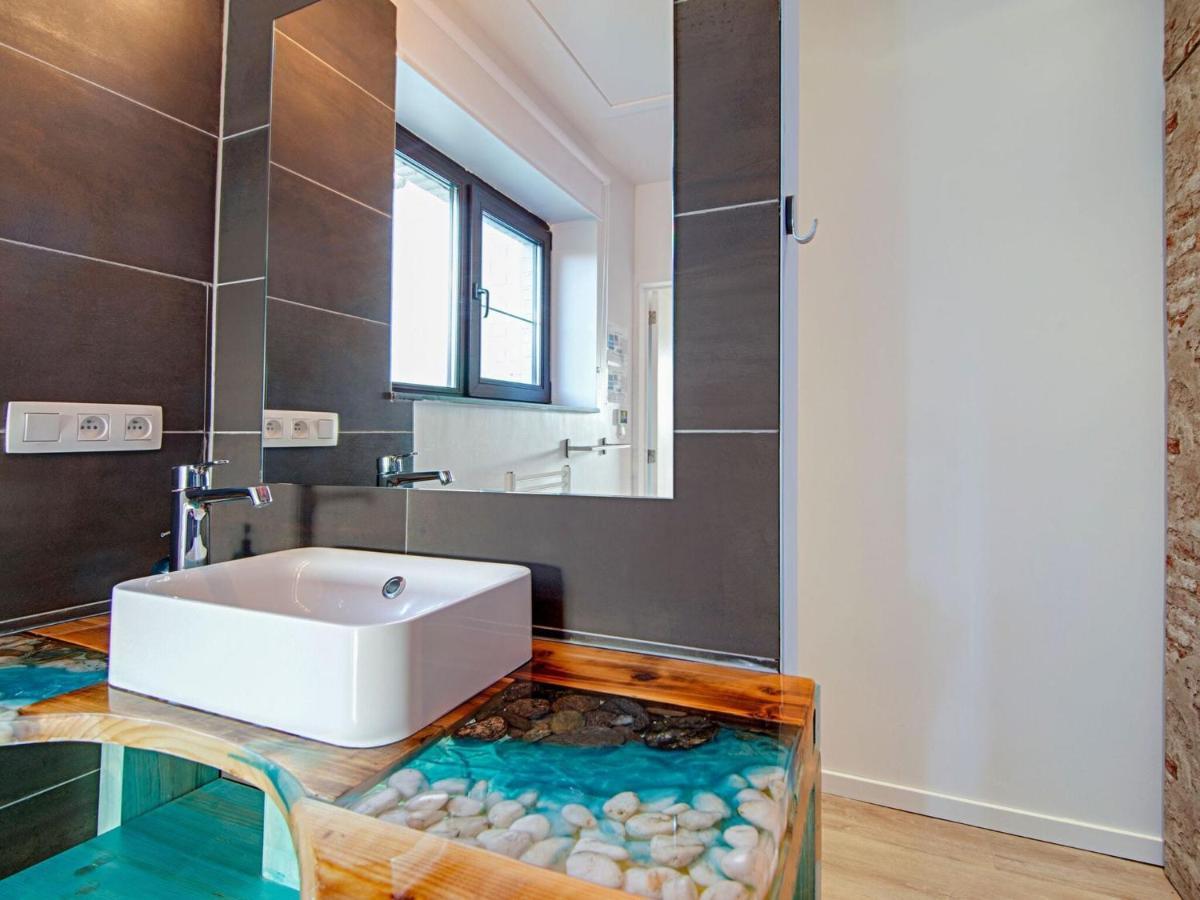 Beautiful And Spacious Holiday Home With P Tanque Court And Countryside Views Somme-Leuze Exterior photo